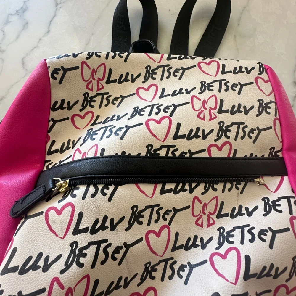 BETSEY JOHNSON bow 🎀logo BackPACK